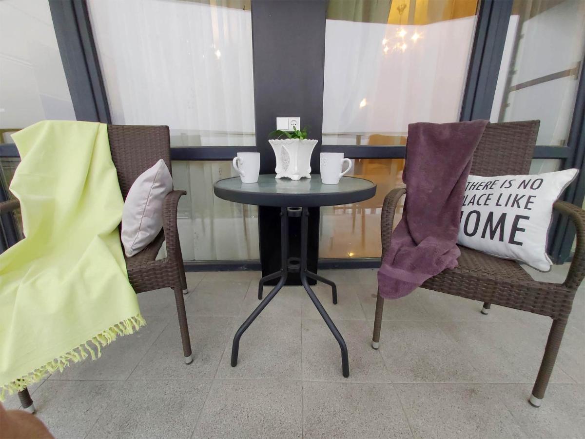 Apart Hotel Sweet Home Львов Экстерьер фото